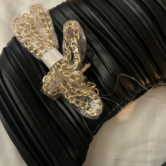 Black Pleated Women's Bag - Picture 5 of 6
